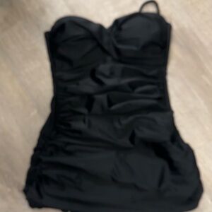 Elegant Black Strapless swimsuit